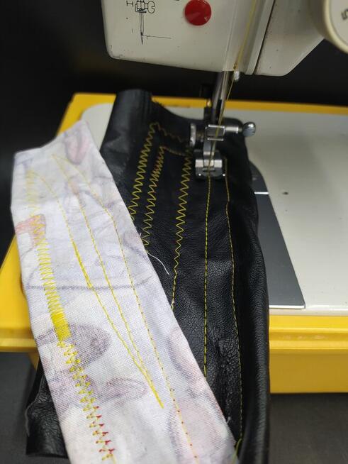 Maszyna do szycia Cała METALOWA do Smyczy Skóry Drelichu Fil