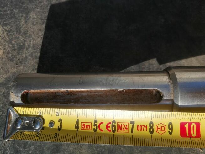 Wałki, pręty ze stali nierdzewnej fi 30 i 35.