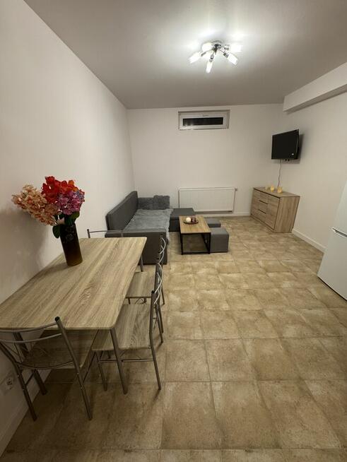 W Nowym Budynku Oddzielne intymne wejście Umeblowane 28 m.