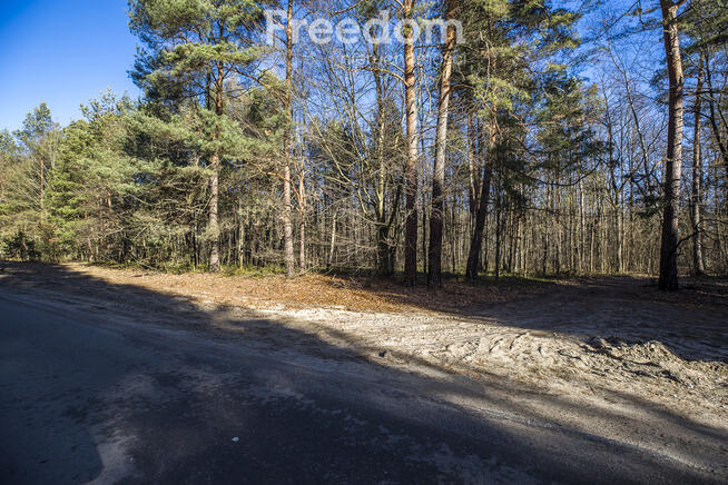 Działka 4,8a z WZ na budynek rekreacji w Radawie