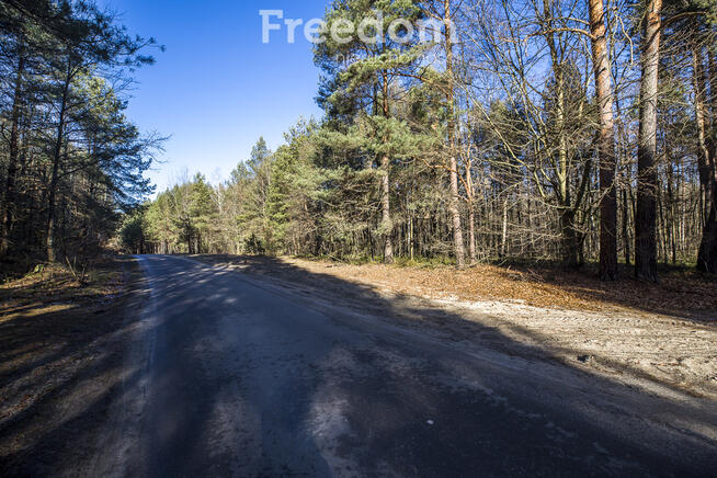 Działka 4,8a z WZ na budynek rekreacji w Radawie
