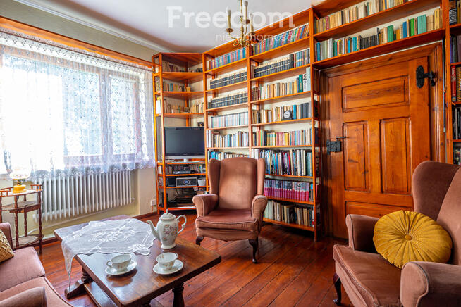 Dom w Międzylesiu, enklawa w sercu wsi k. Wągrowca