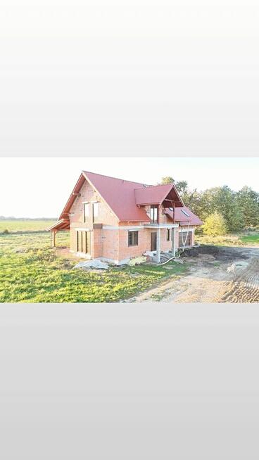 Dom jednorodzinny z podwójnym garażem