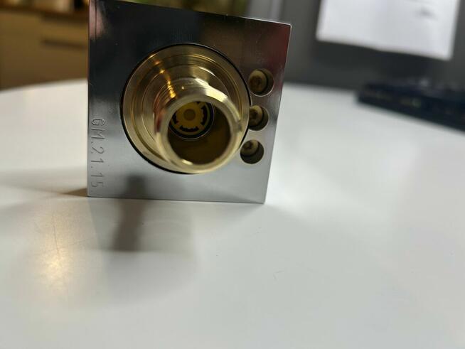 Dornbracht CL.1 wylewka umywalkowa ścienna chrom 13800705-00