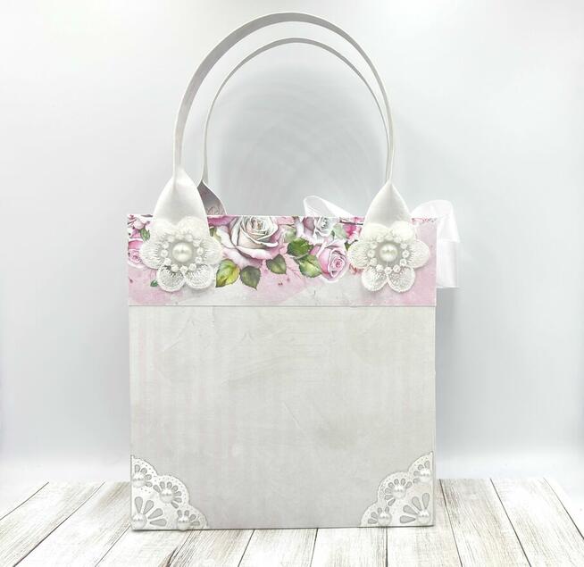 Kartka 3D w ekskluzywnej torebce. Komunia Święta. Prezent