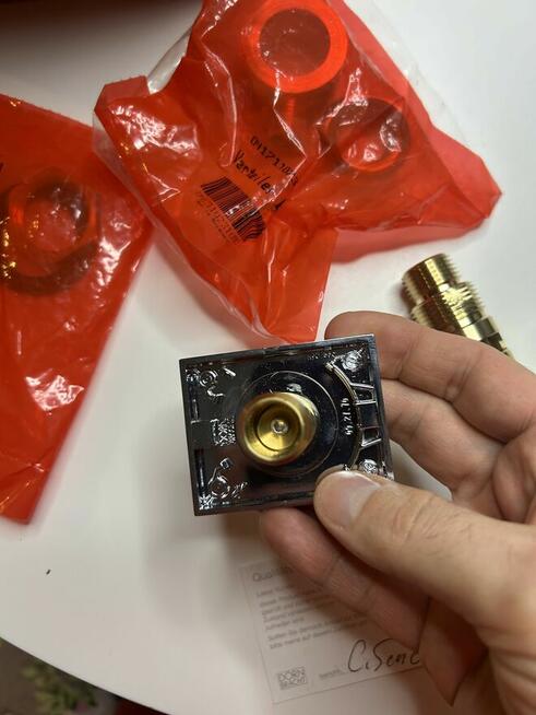 Dornbracht CL.1 zawór odcinający do wody zimnej chrom 200067