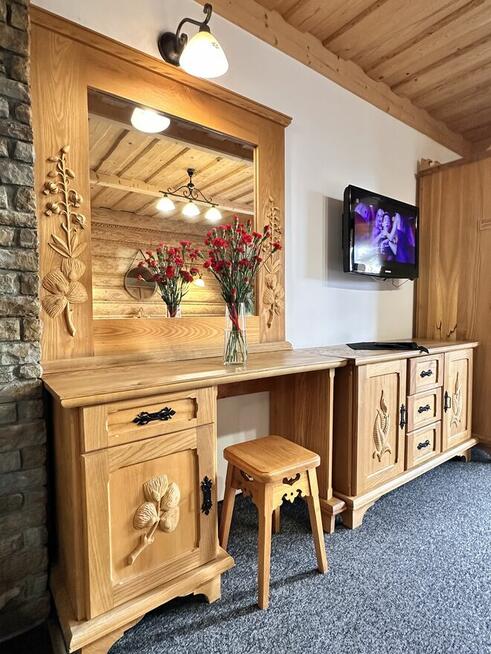 Ap. Hruby Regiel, widok, kominek, wiosna Zakopane