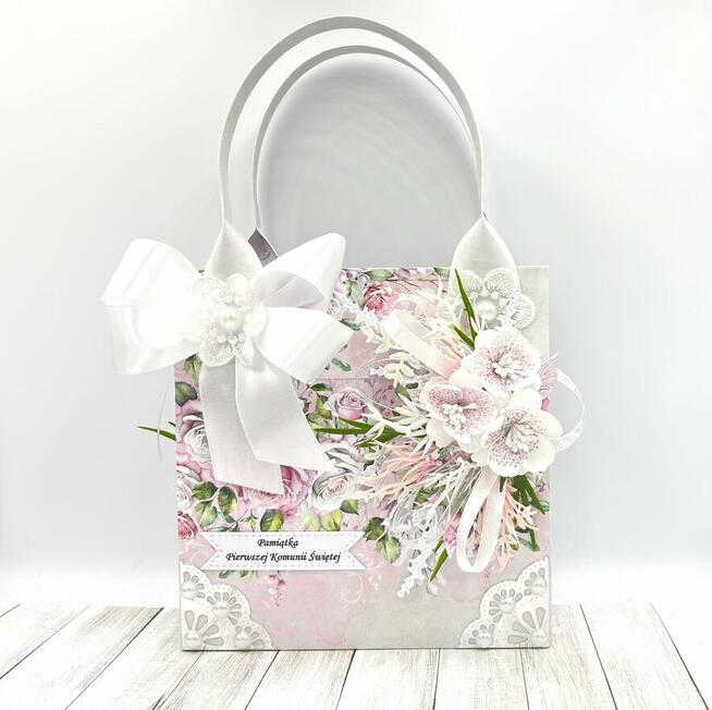 Kartka 3D w ekskluzywnej torebce. Komunia Święta. Prezent