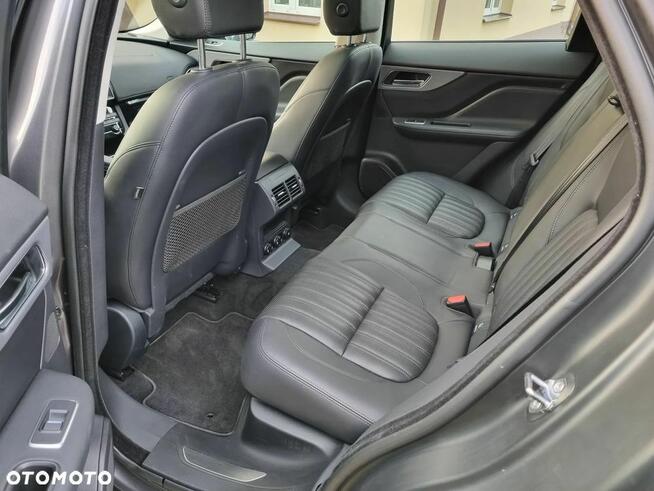 Jaguar F-Pace 30t AWD Prestige