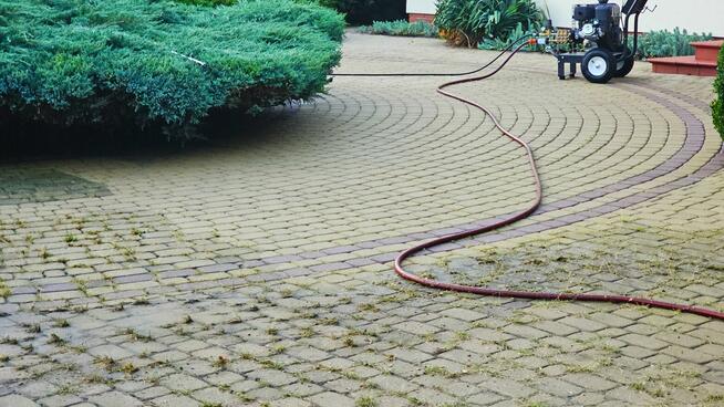 Profesjonalna usługa mycia kostki brukowej ,myjką wysokociśn