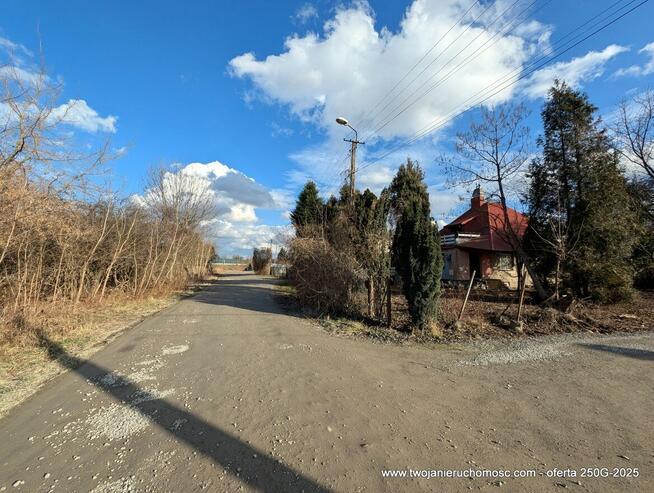 Dębica, ul. Łąkowa - działka zabudowana budynkiem