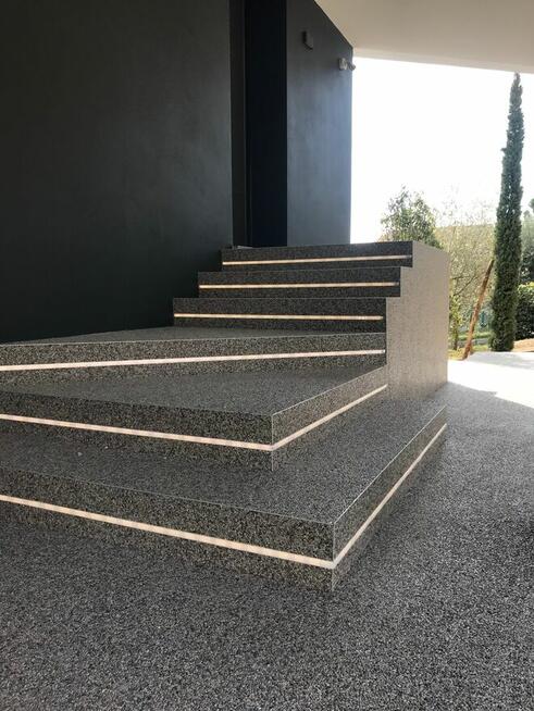 Kamienny Dywan Kruszywo + Żywica Pouliretanowa Na 1 m2