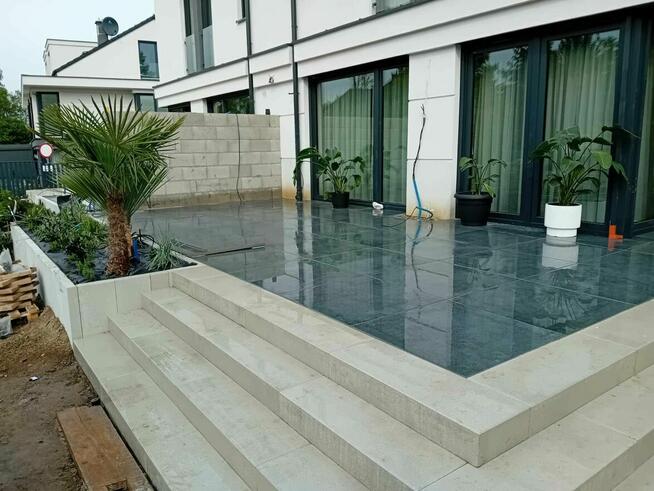 Trawnik z Rolki z położeniem