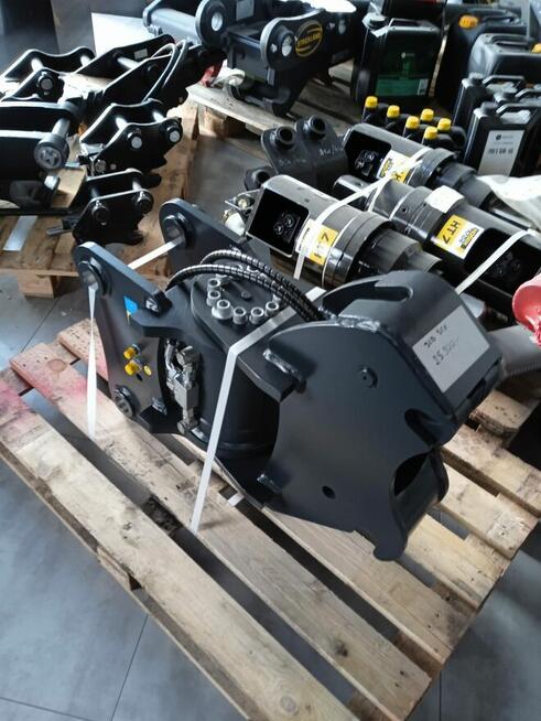 Głowica wychylna uchylna Tiltraton Powertilt JCB 3CX