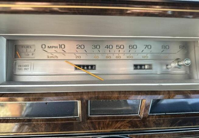 Lincoln Continental Collectors series - cena do negocjacji