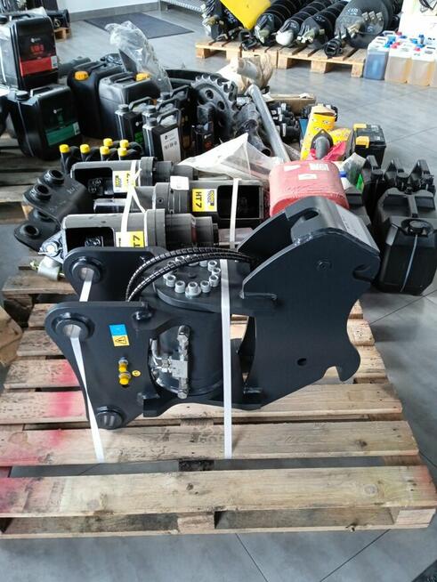 Głowica wychylna uchylna Tiltraton Powertilt JCB 3CX