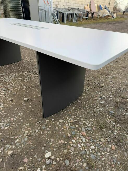 Stół konferencyjny multimedialny biały 240x100 stoły konfer