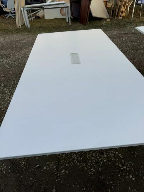 Stół konferencyjny multimedialny biały 240x120 stoły biurka
