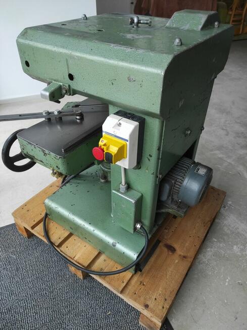 Strug Mechaniczny elektryczny wykańczający do drewna