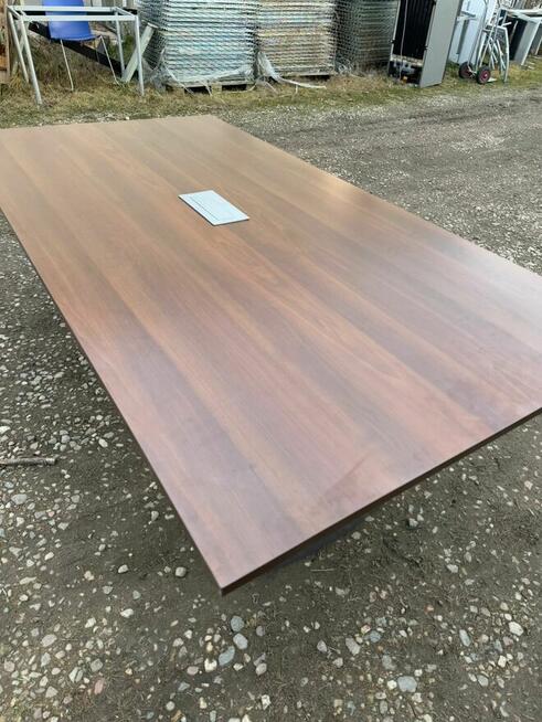 Stół konferencyjny multimedialny orzech 234,5x120 stoły