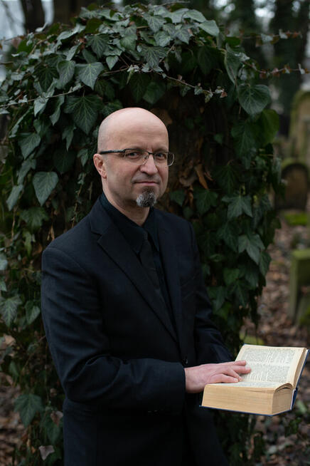 Mistrz ceremonii pogrzebowej / świeckiej / humanistycznej