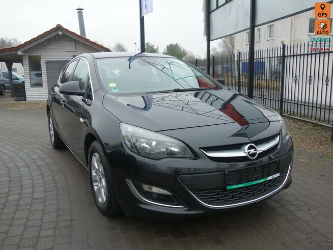 Opel astra J 2010 1.6 Diesel 136km nawi  pół skóry tempomat