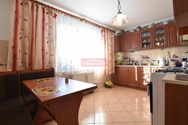 2poziomowe garaż 2 komórki lokatorskie 5ar działka