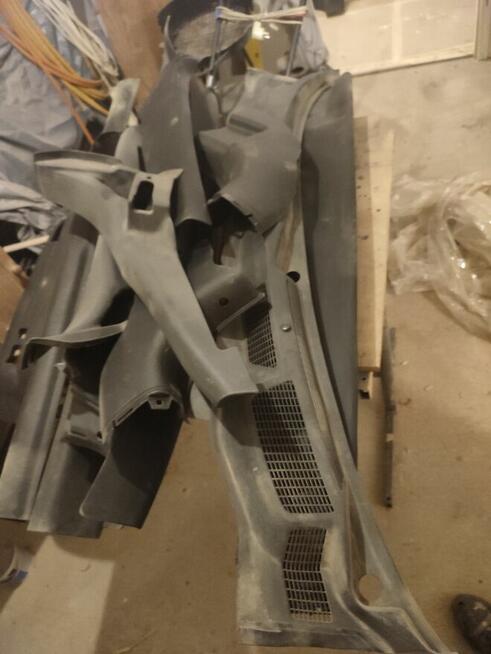 Oddam za darmo części plastikowe Opel Astra G