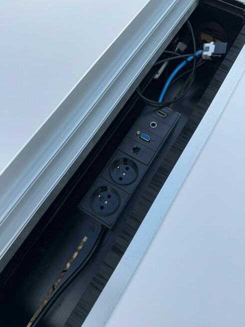 Stół konferencyjny multimedialny biały 240x100 stoły konfer