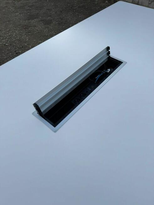 Stół konferencyjny multimedialny biały 240x100 stoły konfer