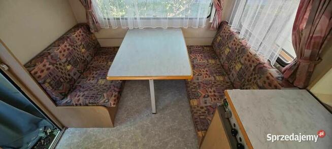 Chateau 380 z 1996 roku o masie własnej 747kg oraz dmc 1100kg