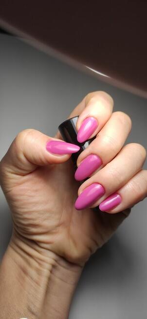 Zapraszam na paznokcie hybrydowe i żelowe