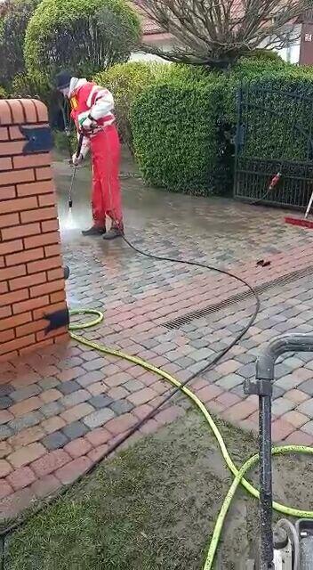 Mycie kostki brukowej