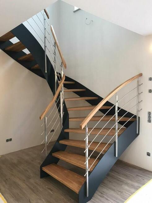 Balustrady ze stali nierdzewnej i czarnej stali