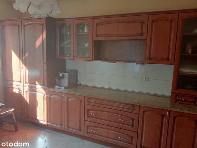 Dom, siedlisko( gmina Łabunie). Działka 25 arów