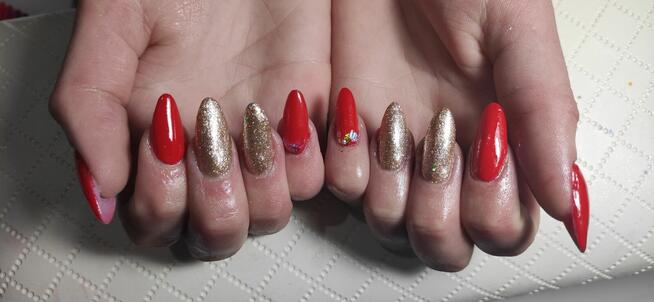 Zapraszam na paznokcie hybrydowe i żelowe