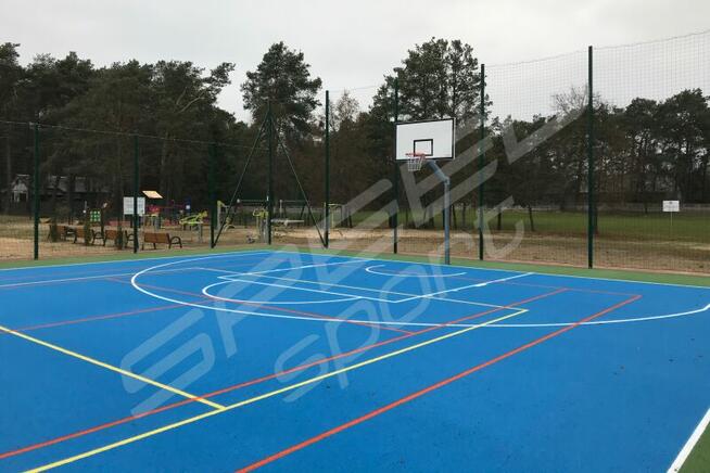 Układanie nawierzchni poliuretanowej