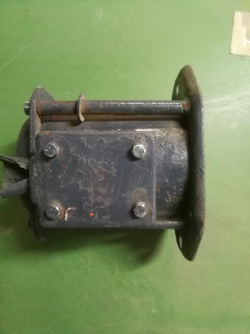 Elektrowibratory, silniki wibracyjne 400W i falowniki.