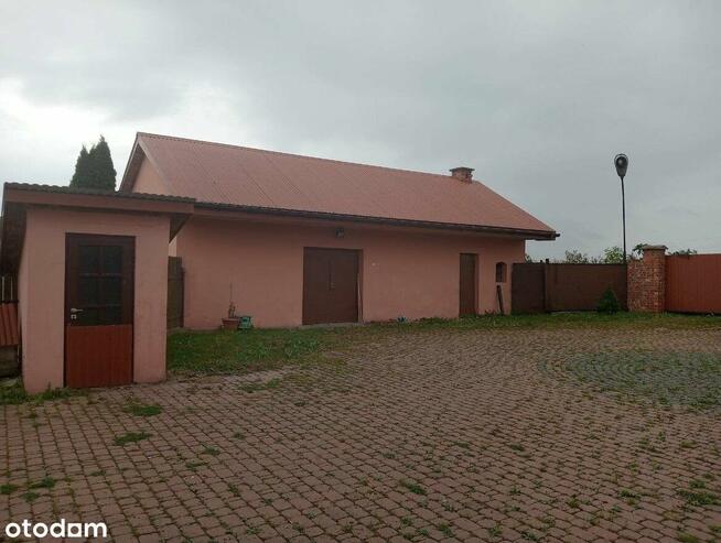 Dom, siedlisko( gmina Łabunie). Działka 25 arów