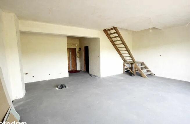 Dom w zabudowie bliźniaczej w Tomaszowice