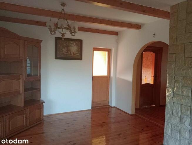 Dom, siedlisko( gmina Łabunie). Działka 25 arów