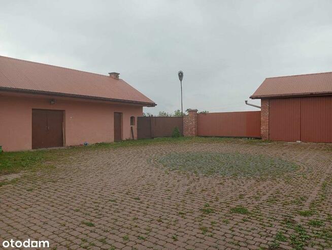 Dom, siedlisko( gmina Łabunie). Działka 25 arów