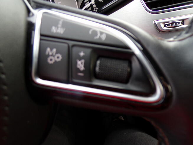 AUDI S8 4.0 BENZ FUL OPCJA GWARANCJA ZAMIANA