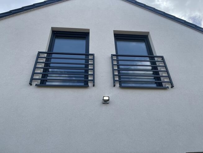 Balustrady ze stali nierdzewnej i czarnej stali