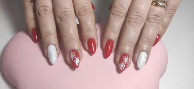 Zapraszam na paznokcie hybrydowe i żelowe