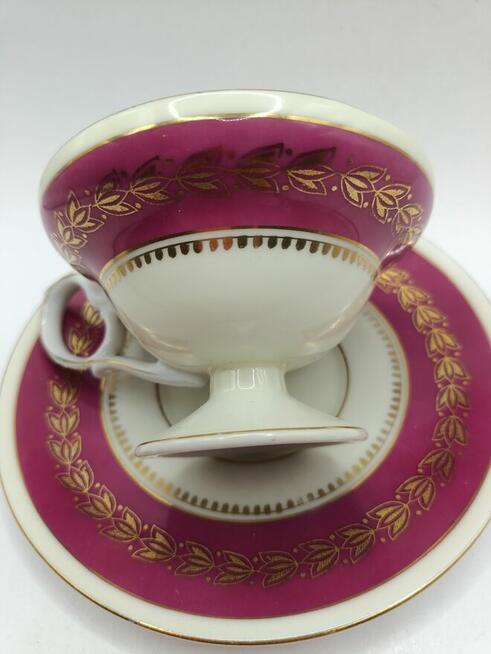 Filiżanka ze spodkiem na nóżce kremowa złocenie Albert