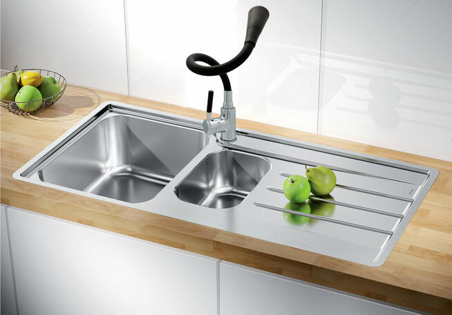 Bateria kuchenna elastyczna wylewka stojąca Czarna / Chrom