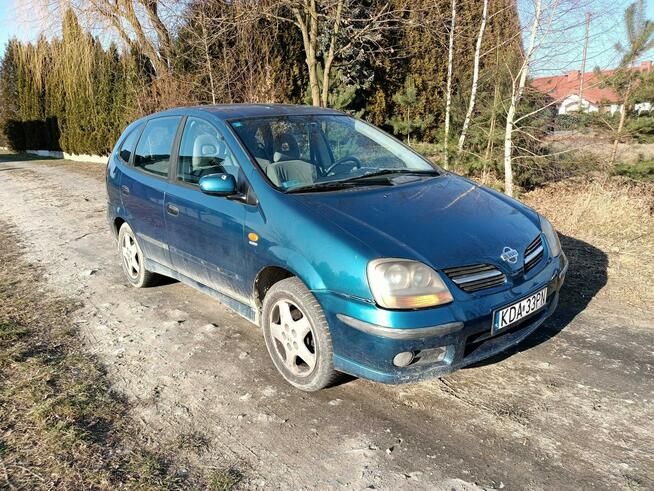 Nissan Almera Tino 1.8 b+g 01r