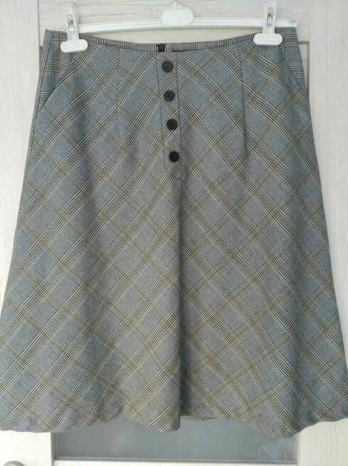 Spódnica szara w kartkę r. 42