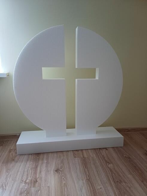 Krzyżw kole dekoracja Wielkanoc Grób Pański